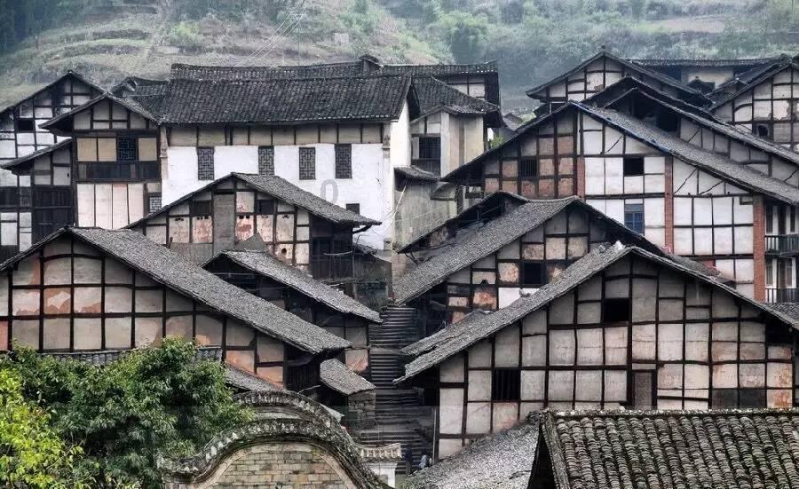 国考出现神仙岗位，地处偏僻挣得少、晋升空间小，网友却羡慕极了
